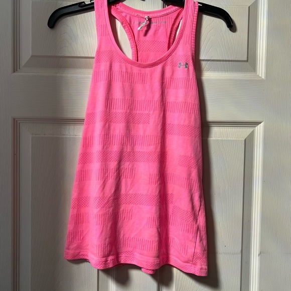 🔥3 for $25🔥 EUC- HOT PINK UNDER ARMOUR THREADBOURNE ATHLETIC TANK TOP SZ XS - Picture 3 of 4